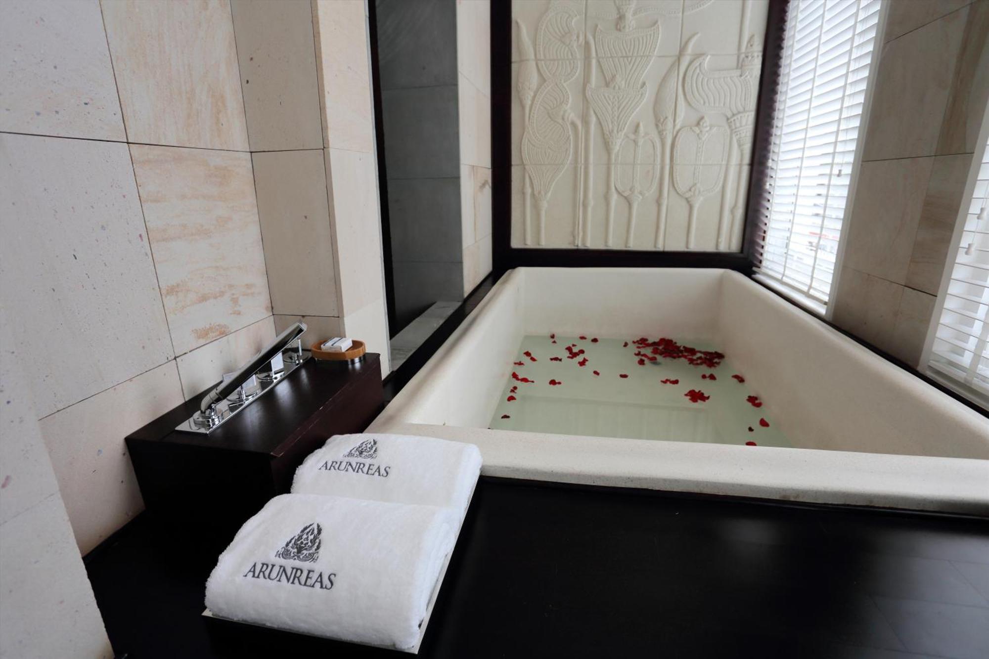 Arunreas Hotel Phnom Penh Værelse billede